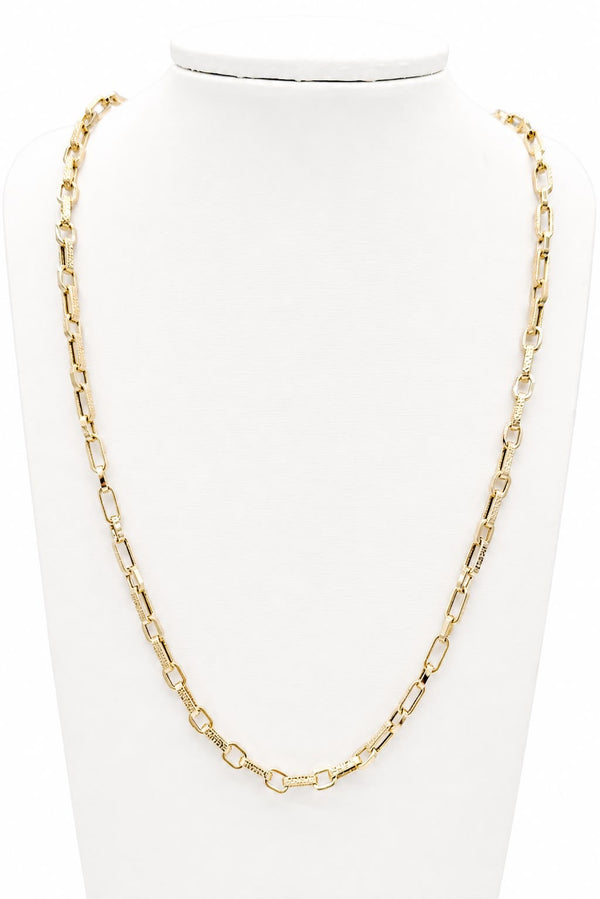 Cadena con logo en los eslabones, en oro 18k