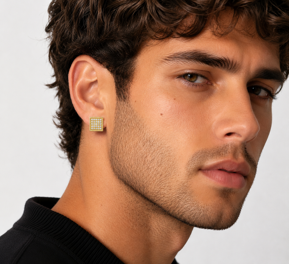 Pendientes cuadrados con piedras, en oro 18k