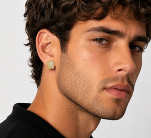 Pendientes cuadrados con piedras, en oro 18k