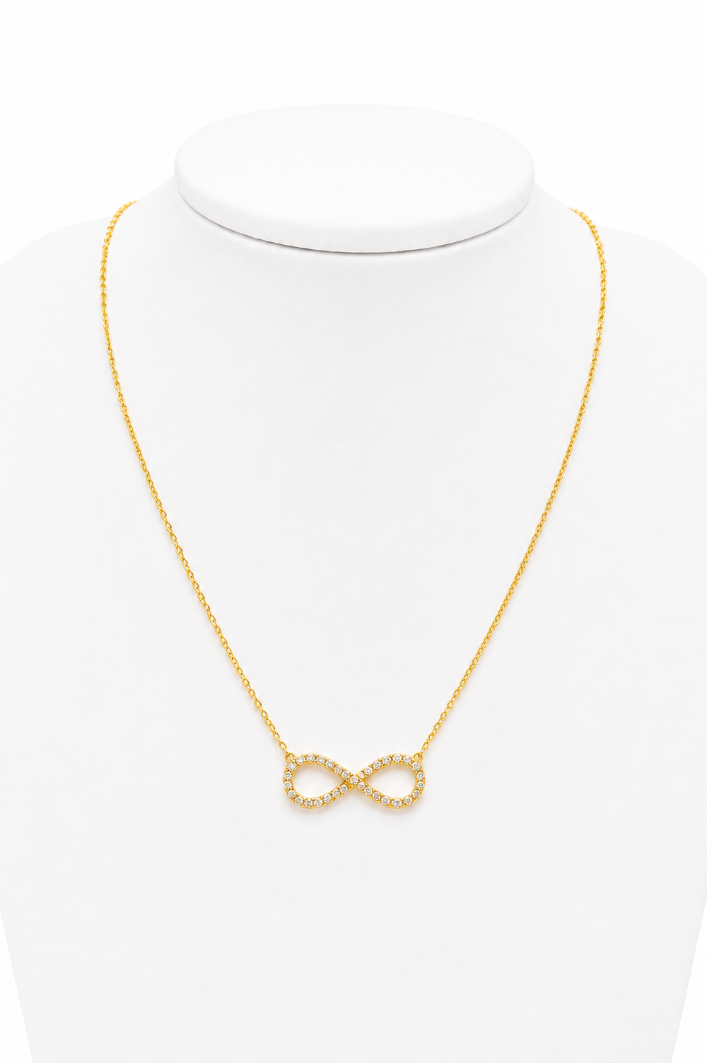Collar Infiniti, en oro 18k