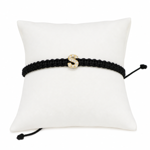 Pulsera con la inicial “S” en diamantes